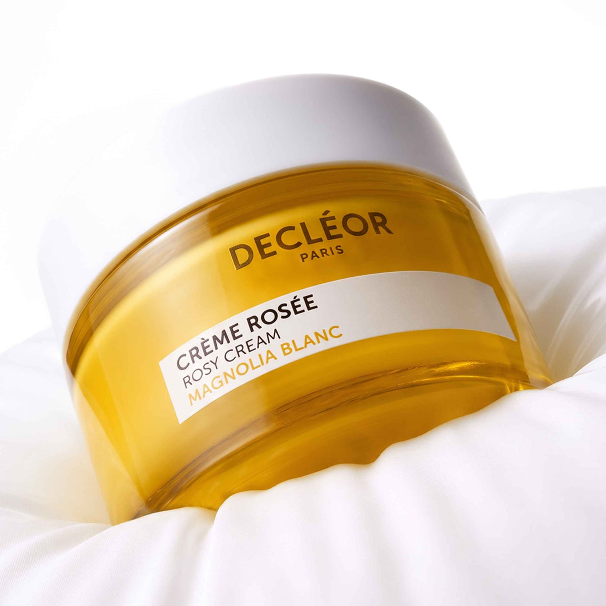ROSE-TINTED WHITE MAGNOLIA CREAM